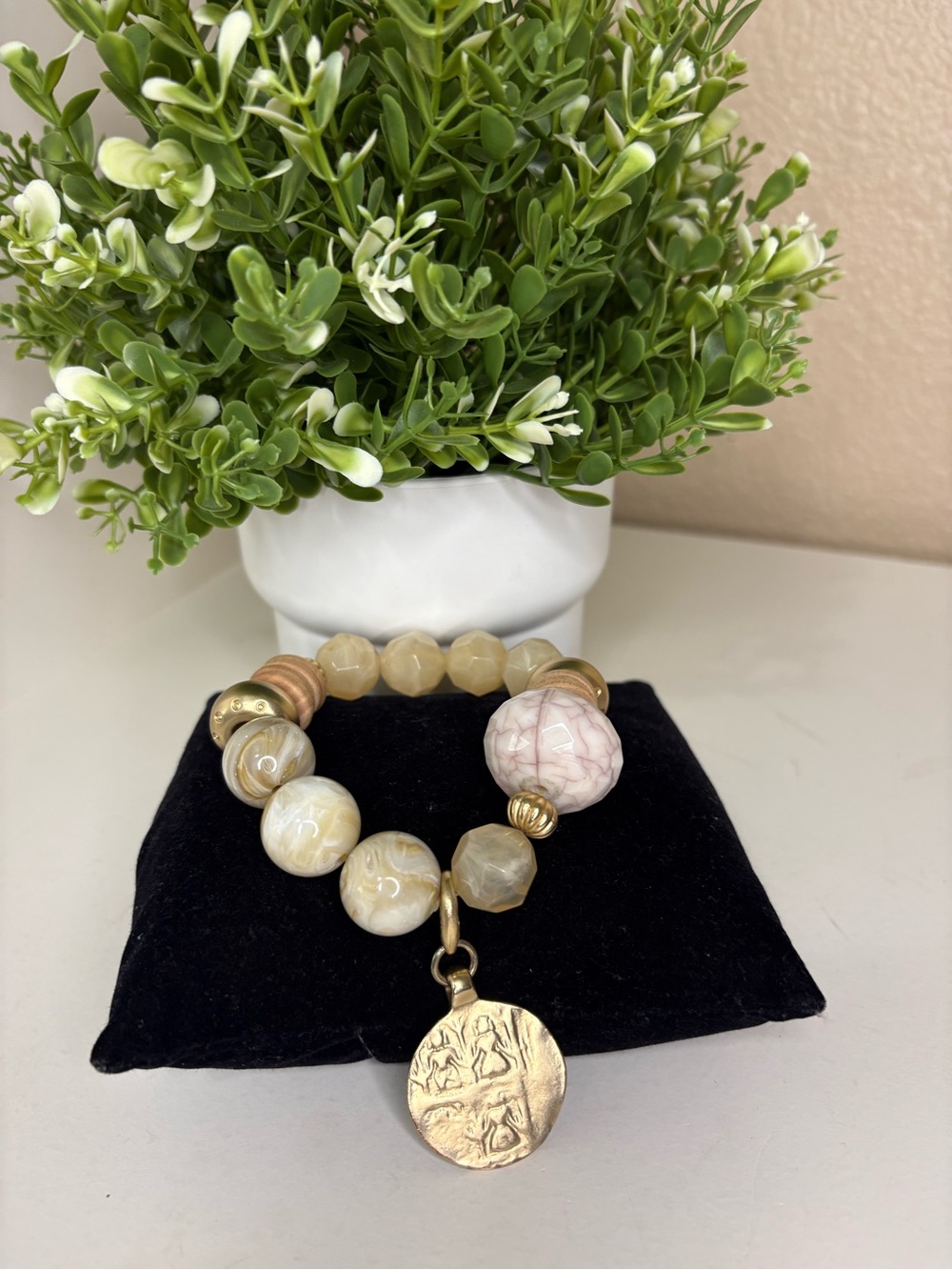 Vintage Chico’s Mixed Media Beaded Stretch Bracelet Gold Tone Coin Charm Earthy